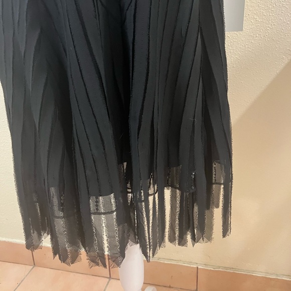 ANN TAYLOR BLACK DRESS SIZE 8 . Used no flaws - Picture 6 of 15